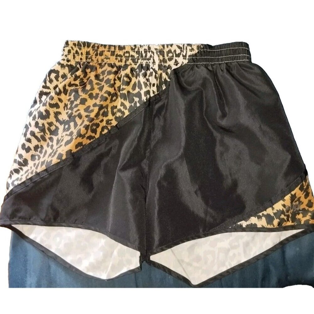 Pink Victoria Secret Leopard Sport Short Size XS/TP